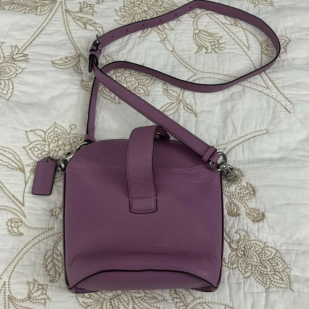 RARE Coach Addie Lavender Leather Crossbody Bag small - Picture 5 of 15
